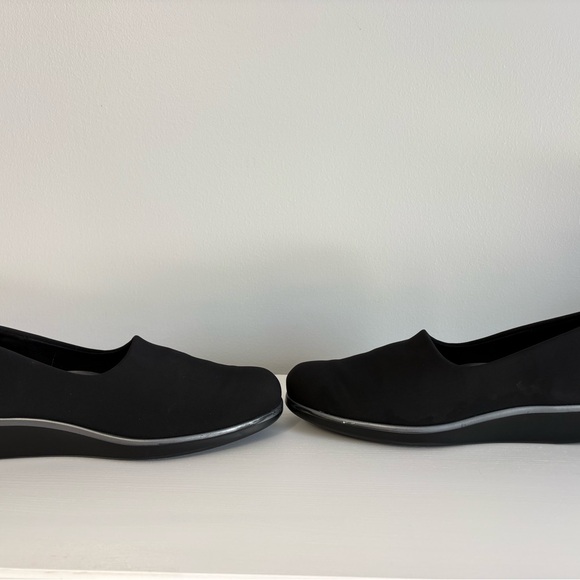SAS Bliss Slip-On Wedge Loafers – Black – Size 9 - Picture 4 of 9